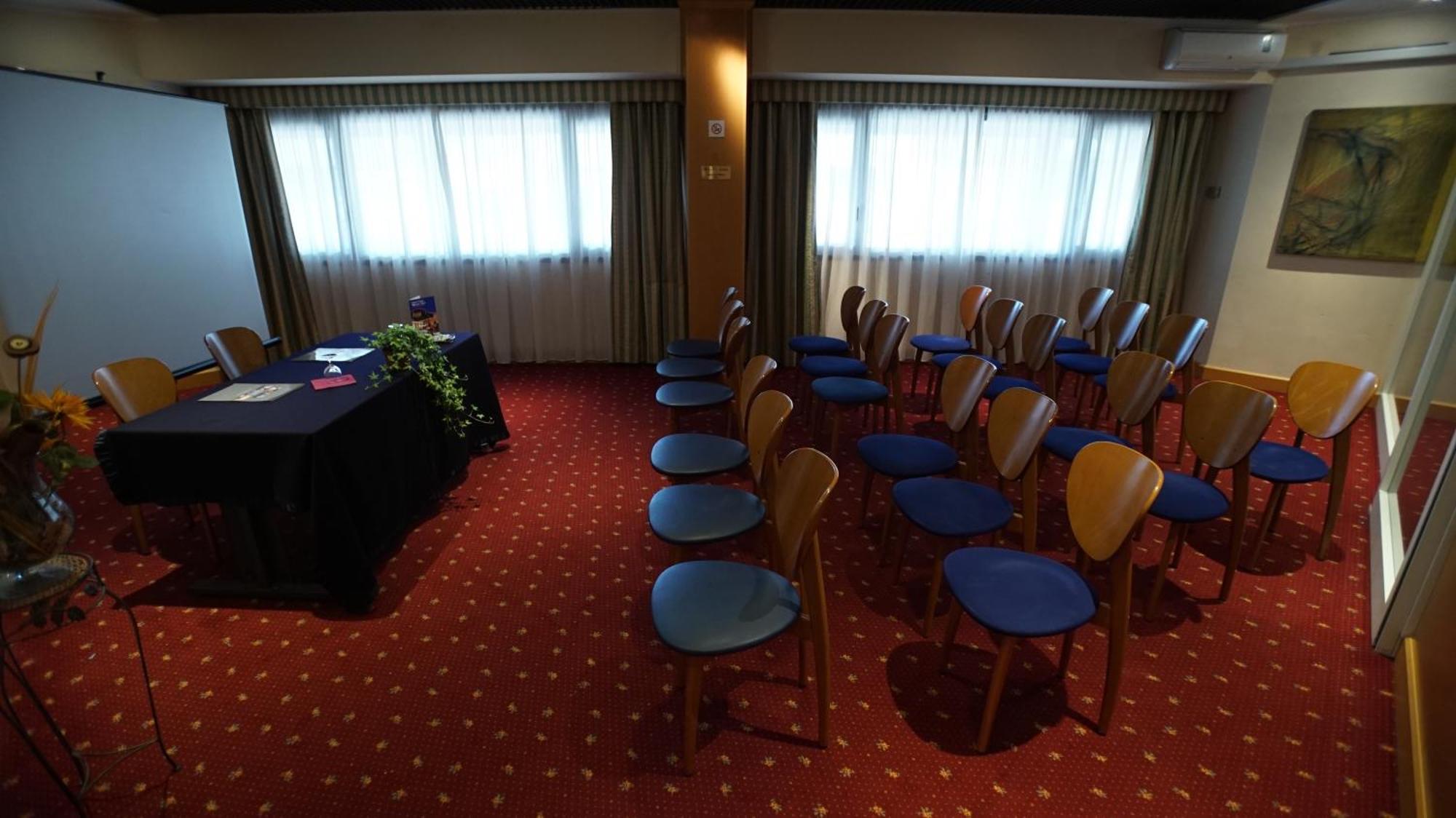 Classic Hotel Tulipano Терні Екстер'єр фото