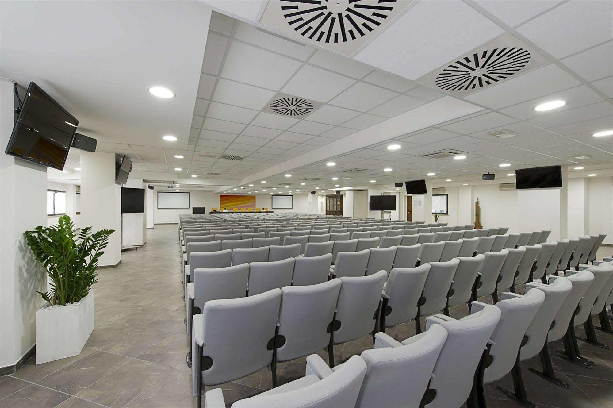 Classic Hotel Tulipano Терні Екстер'єр фото